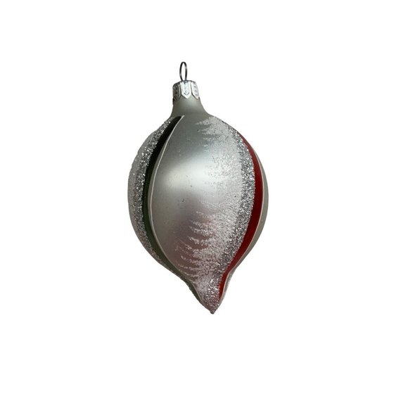 VINTAGE HAND PAINTED INDENT TEARDROP GLASS CHRISTMAS ORNAMENT Silver Red - Picture 2 of 5